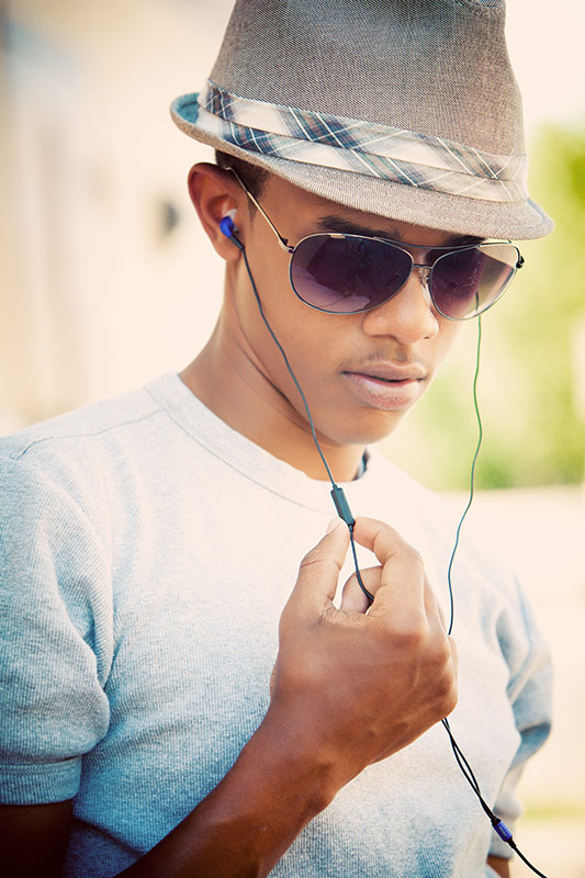 ขายหูฟัง LUXE Bud หูฟังมีไมค์ พร้อมปุ่มรับสาย ราคาประหยัด สำหรับมือถือ