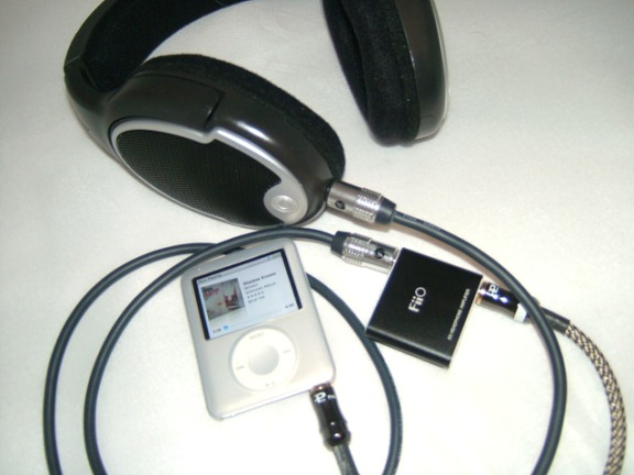 FiiO E5 แอมป์เพิ่มพลังเสียง เพิ่มรายละเอียดเสียง แบทในตัว