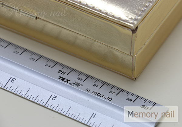 กล่องหนัง โชว์ลายเล็บ,กล่อง โชว์ลายเล็บ,หนังสือ โชว์ลายเล็บ,กล่อง โชว์สีทาเล็บ,กล่องใสเล็บ