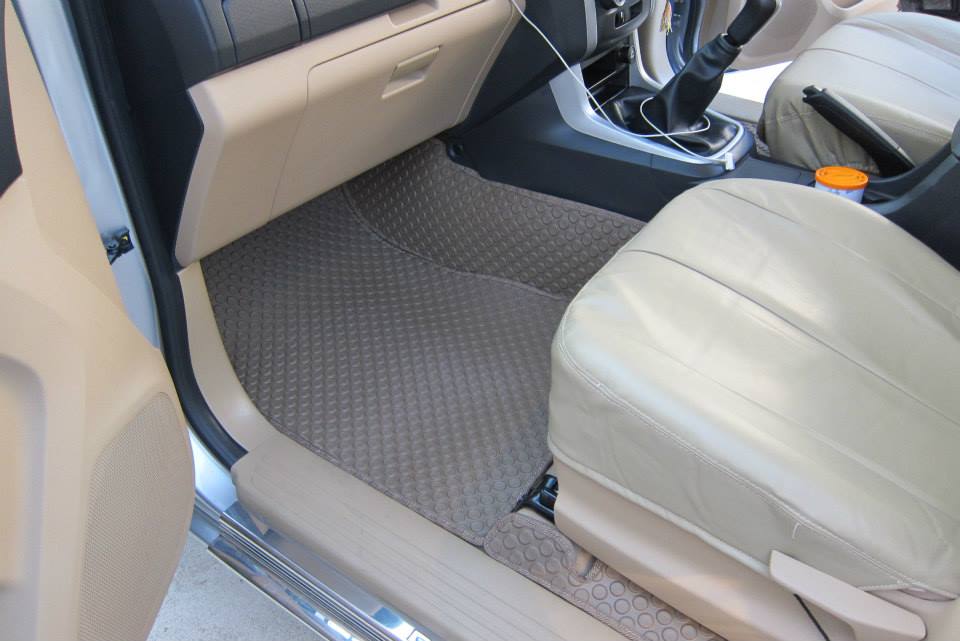 พรมปูพื้นรถยนต์ พรมกระดุม รถ ISUZU D-MAX Space Cab ปี 2013-2018 ชุดภายในห้องโดยสาร จำนวน 10 ชิ้น