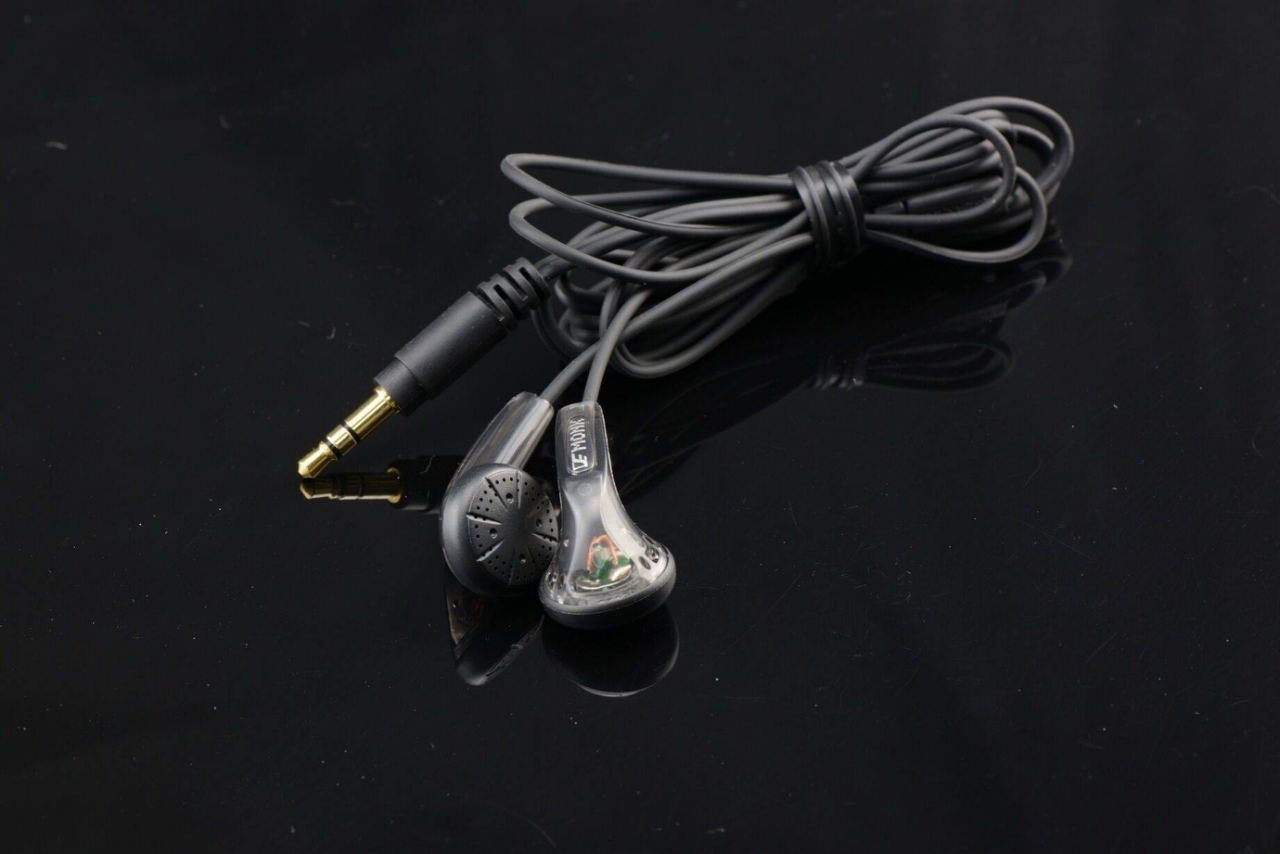 ขาย หูฟัง VE MONK PLUS สุดยอดแห่ง Earbud บัดเจ้ตที่ ถูก คุ้ม ดี ที่สุดแห่งปี ทั้งไทย และ ต่างประเทศ