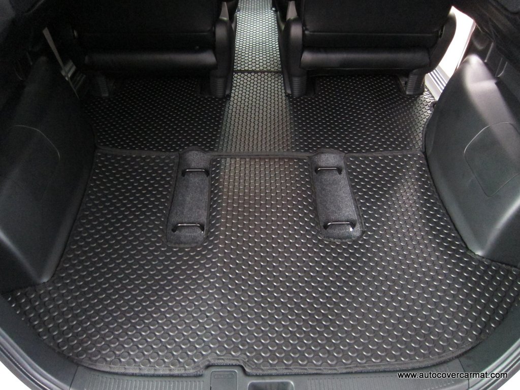 พรมปูพื้นรถยนต์ พรมกระดุม รถ HONDA FREED ชุดเต็มคันรวมท้าย จำนวน 6 ชิ้น