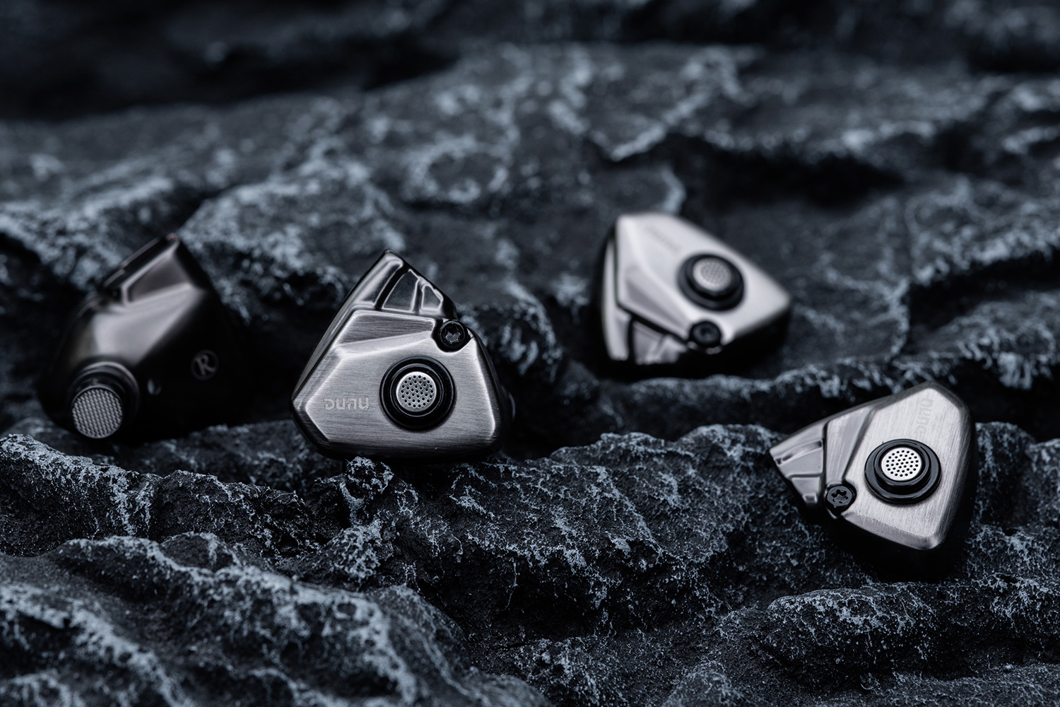 DUNU Titan S กำเนิดใหม่ของหูฟัง Titan ในธีม Cyberpunk