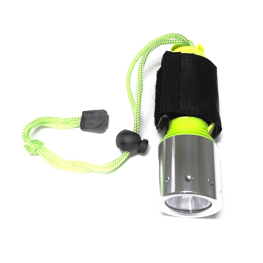 ไฟฉายดำน้ำพลาสติก หลอด XML-T6 รุ่นคาดข้อมือ แถมฟรี ถ่านแดง 18650 1 ก้อน พร้อมแท่นชาร์จ