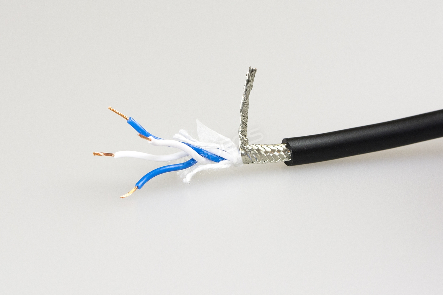 สายเสียง สายใมค์ Canare Microphone Cable L4E6S สำหรับ outdoor