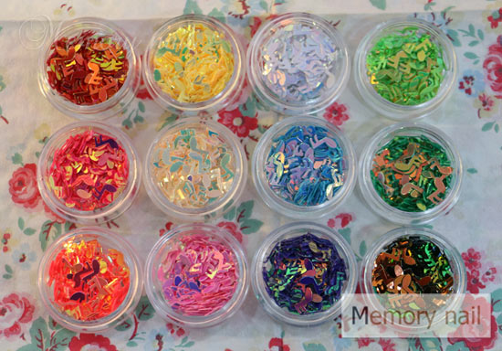 กากเพชรรูปตัวโน๊ต เหลือบรุ้ง 12สี 12กระปุก