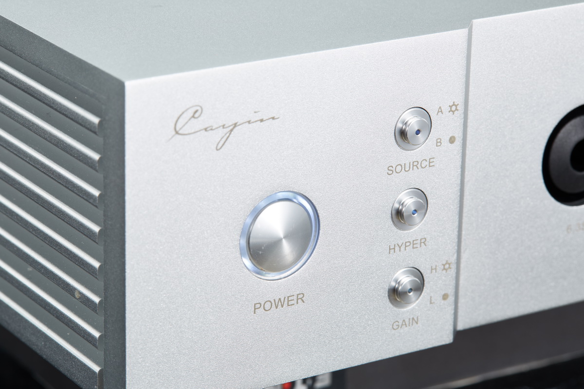 Cayin IHA-8 แอมป์หูฟัง 4 ช่องสัญญาณ Class A แบบ Discrete MOSFET กำลังขับสูง ประกันศูนย์ไทย