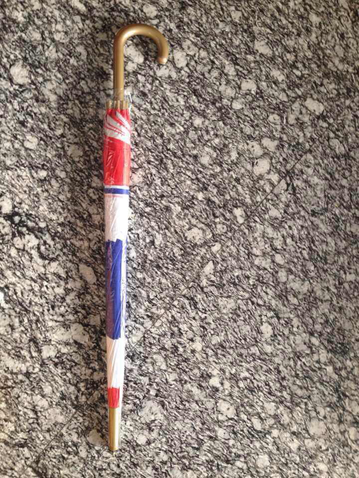 ร่มลายธงชาติ 22 นิ้ว ผ้าUV โครงโลหะ ออโต้เปิด ด้ามจับงอ