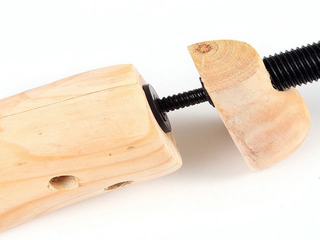 ที่ ดัน ทรง รองเท้า (รักษา ทรง รองเท้า) 1 คู่ (x 2 ชิ้น)