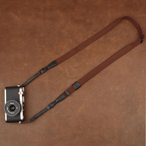 สายคล้องกล้อง รุ่น Universal - กล้อง Mirrorless กล้องฟรุ้งฟริ้งและกล้องเล็ก สีน้ำตาล