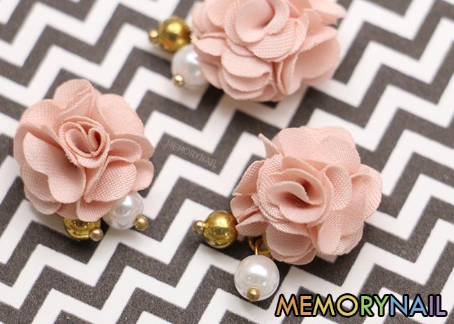 ดอกไม้ แม่เหล็ก,Flower magnets