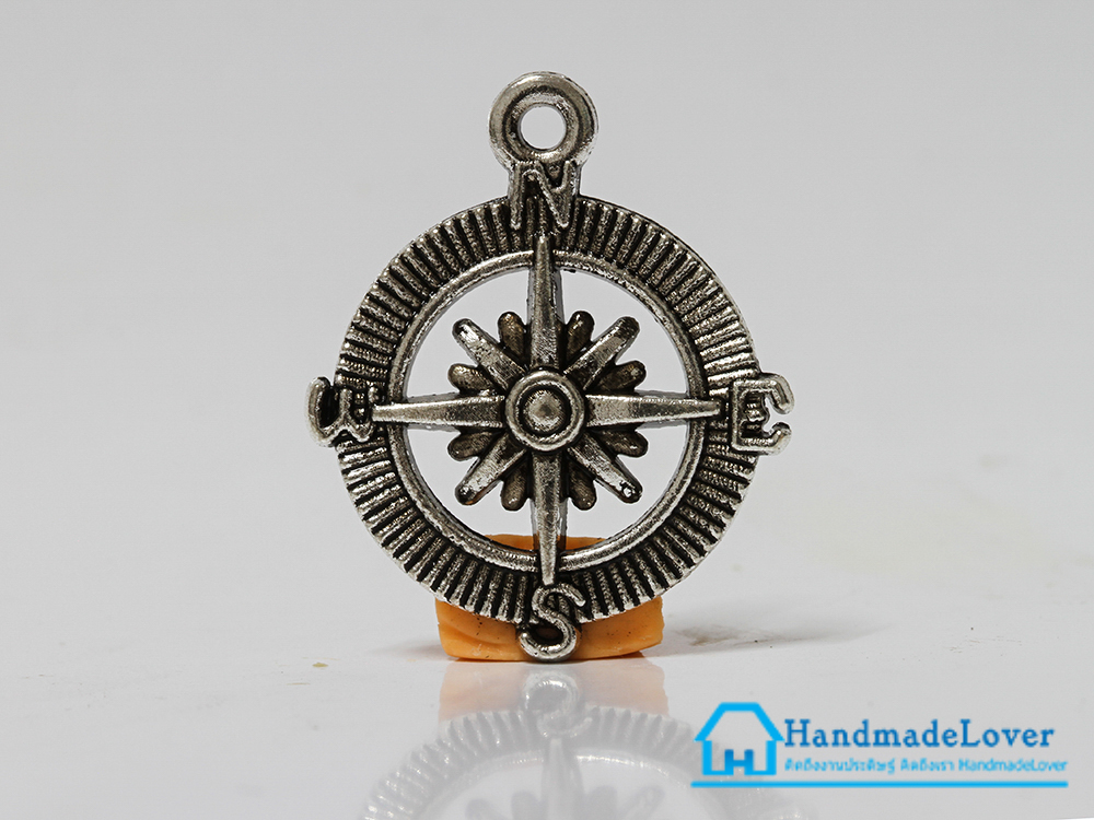 จี้โหละ สีเงินรูป เข็มทิศ