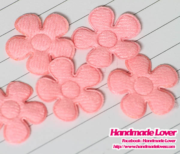 ดอกไม้ตกแต่งสีชมพู ขนาด 20 มม (แพ็ค 15 ชิ้น)