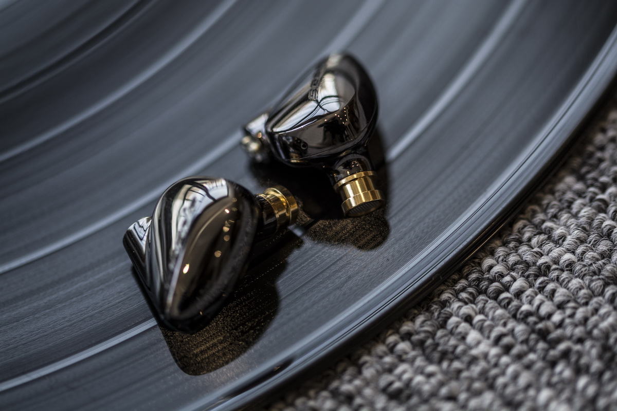 ขาย Hiby Seed 2 หูฟัง Dynamic รองรับ Hi-Res บอดี้ Pure copper สายชุบเงินถัก 4