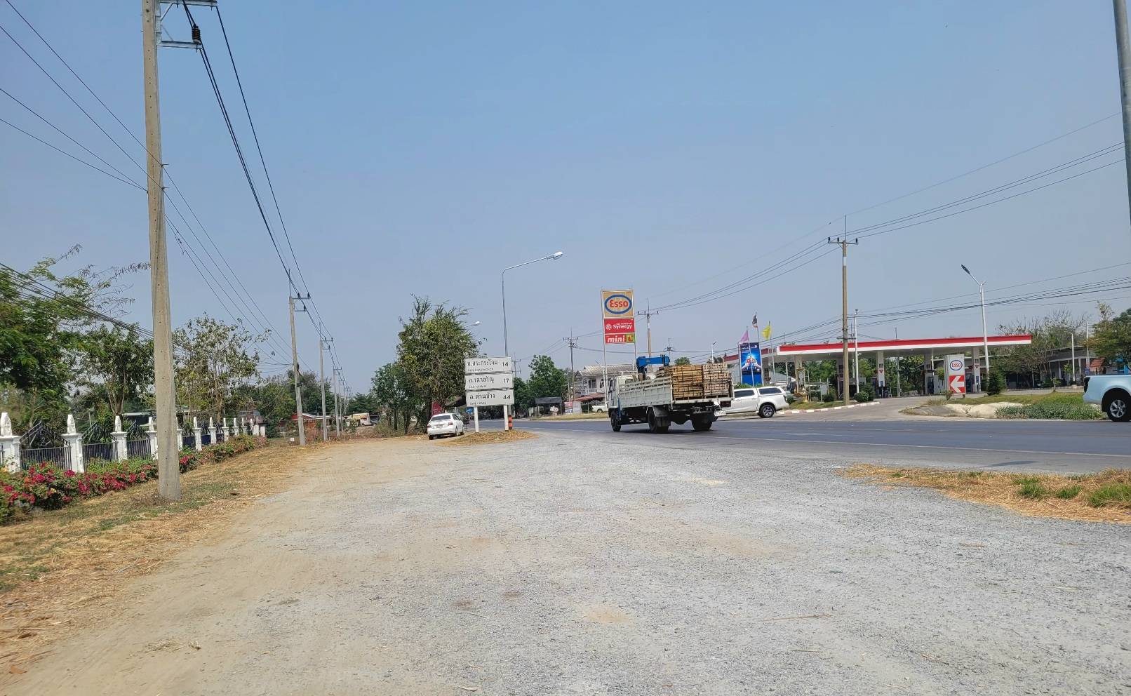 ที่ดินติดถนนใหญ่ 333ราคาเบา วิวสวย ทำเลท่องเที่ยวครบ จองด่วน! อ.อู่ทอง จ.สุพรรณบุรี ถูกกว่าตลาดเท่าตัว! 17ไร่ เหมาะรีสอร์ท/คาเฟ่/โกดัง ที่ดินศักยภาพสูง เหมาะกับการลงทุนเป็นอย่างยิ่ง