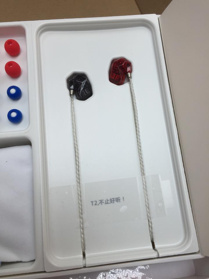 ขาย หูฟัง TTPOD T2 สีน้ำเงินใส สุดยอดหูฟังระดับเทพ 3 driver Hybrid (2BA 1 Dynamic) เสียงดี สายถักไม่พันกัน