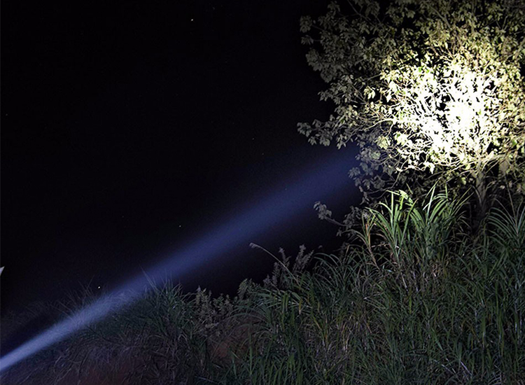 ไฟฉายดำน้ำ หลอด T6 (Aluminum alloy)