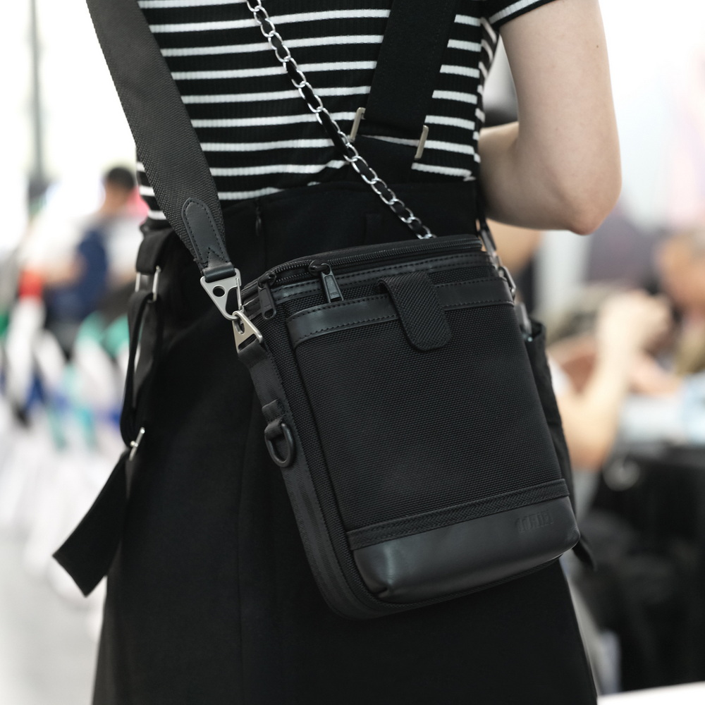 DD CZ200 กระเป๋าใส่เครื่องเสียง พื้นที่จัดเก็บกว้างขวาง ทนทาน สำหรับสายเสียงตัวจริง