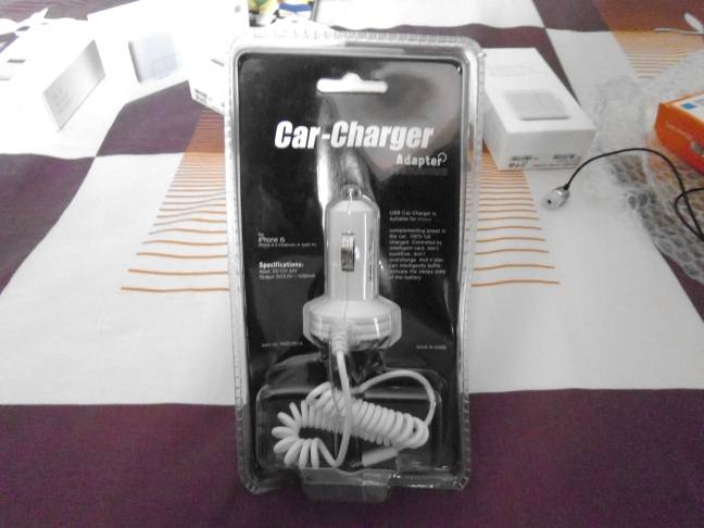 ขายที่ชาร์จบนรถสำหรับ iPhone5 Car Charger ผ่านสาย Lightning Cable ในตัว