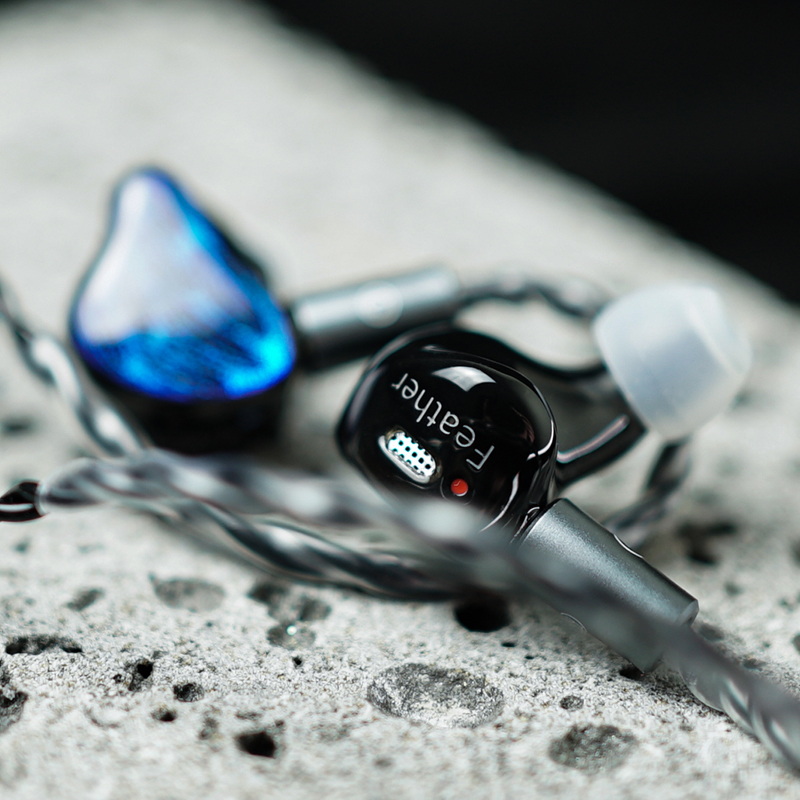 BGVP Feather หูฟัง IEMs 5 ไดรเวอร์ 4BA+1DD สายชุบเงินถัก4 เปลี่ยนหัวแจ็คได้ ประกันศูนย์ไทย