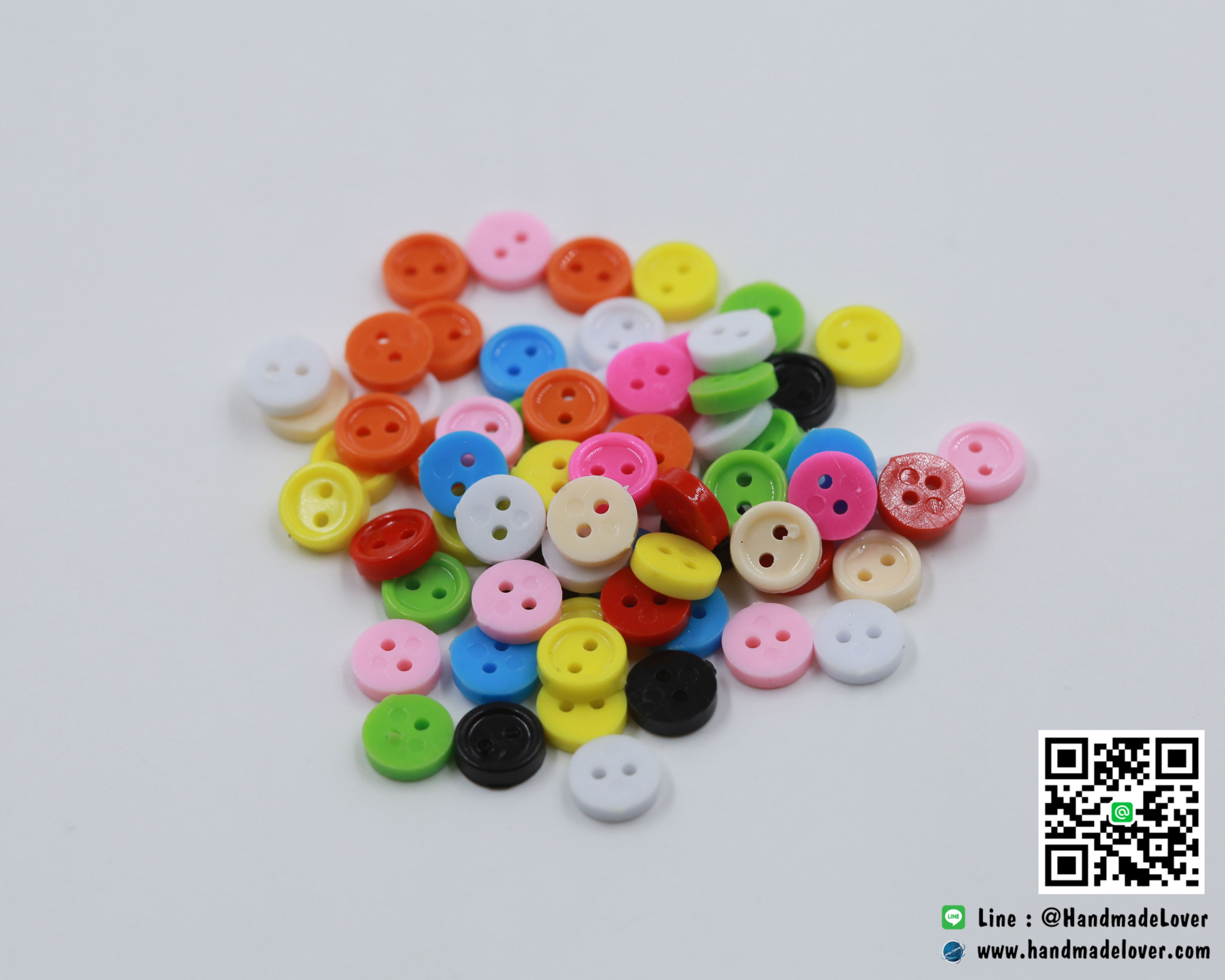 กระดุมพลาสติกจิ๋ว ขนาด 7 mm (แพ็ค 200 เม็ด คละสี)