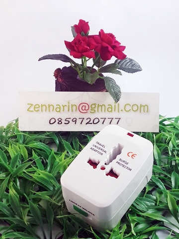 white universal plug สีขาว รุ่น Standard (รับ Pre-order หากต้องการสินค้าจำนวนมาก)