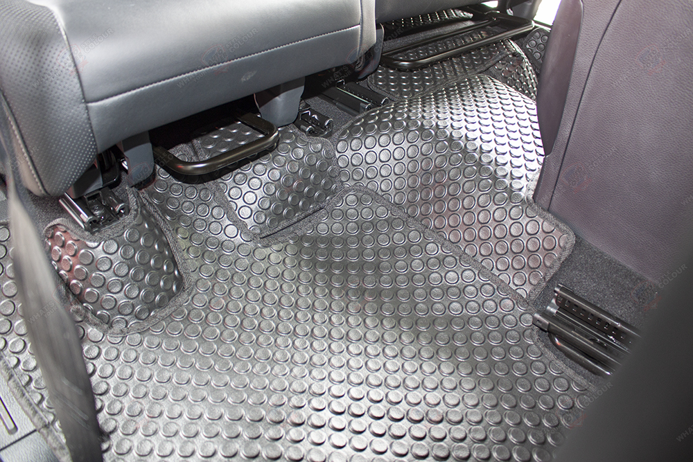 พรมปูพื้นรถยนต์ พรมกระดุม รถ FORD EVEREST 2.2 TITANIUM+ ปี 2015-2022 ชุดเต็มคัน+หลังเบาะ+แผ่นท้าย จำนวน 23 ชิ้น