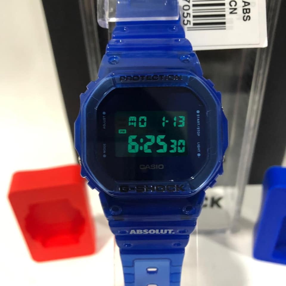 นาฬิกา Casio G-SHOCK x ABSOLUT China Limited Collaboration model รุ่น DW-5600SB-2PRABS (วางขายเฉพาะในจีนเท่านั้น) ของแท้ รับประกัน1ปี