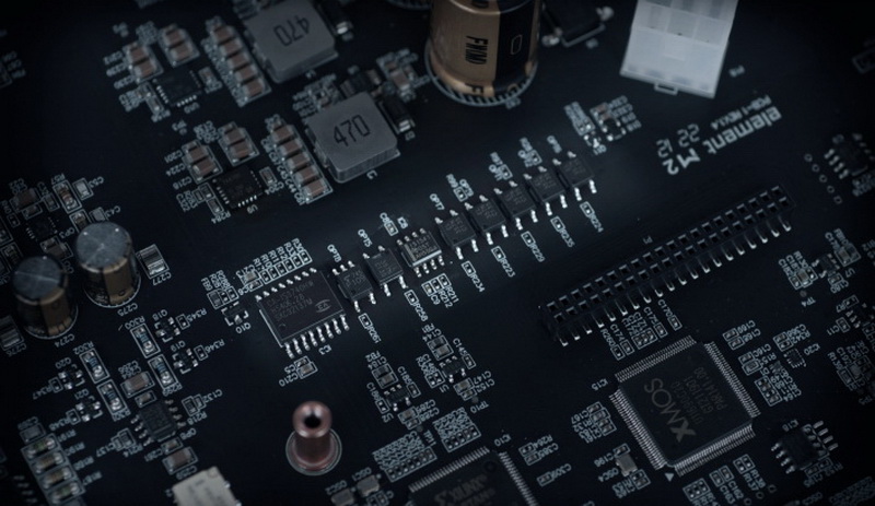 Matrix Audio Element M2 Hi-Res Music Streamer เครื่องเล่นเพลงเครือข่ายแบบตั้งโต๊ะ