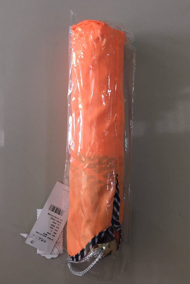 ร่มพับ 3 ตอน มือเปิด ผ้าPG โครงโลหะ ขอบกุ๊นลายดำ คละสี