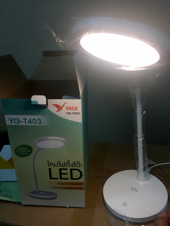 โคมไฟตั้งโต๊ะ42LEDปรับไฟ2สีแบตในตัวรุ่นใหม่