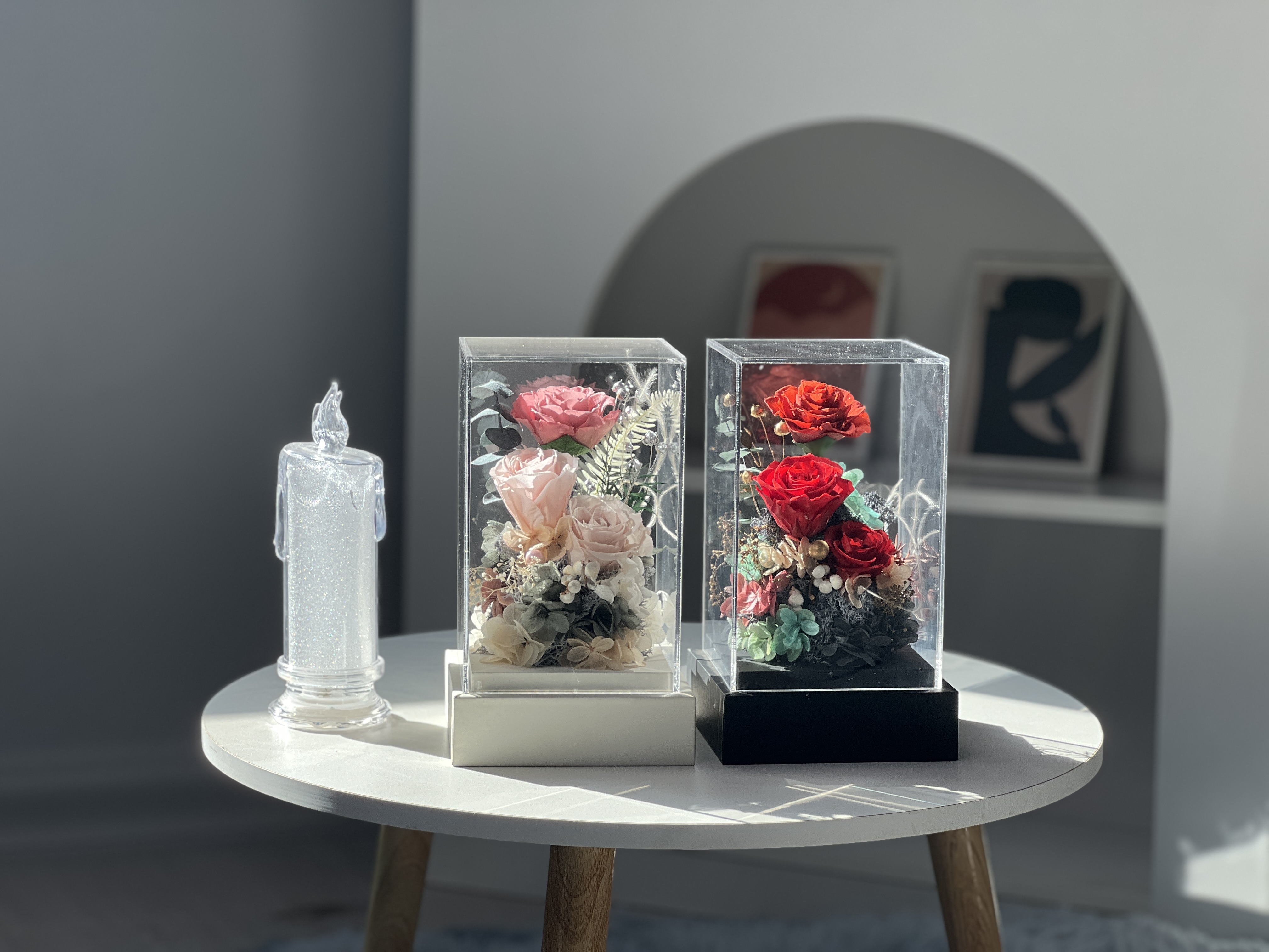 ดอกกุหลาบอมตะ 3 ดอก พร้อมกล่องอะคริลิค มีให้เลือก 2 สี แดง/ชมพูพาสเทล