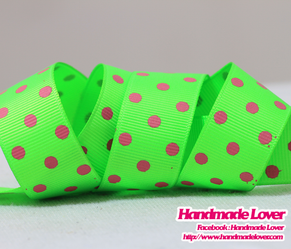 ริบบิ้นผ้า กรอสเกรน สีเขียว พิมพ์ลายจุด