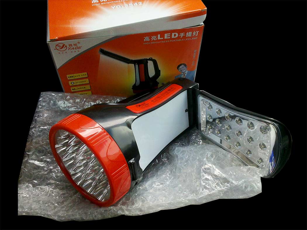 ไฟฉาย LED ชาร์จไฟบ้านได้รุ่นแนะนำพิเศษ Fluorescent 9-10 Hours YG3542