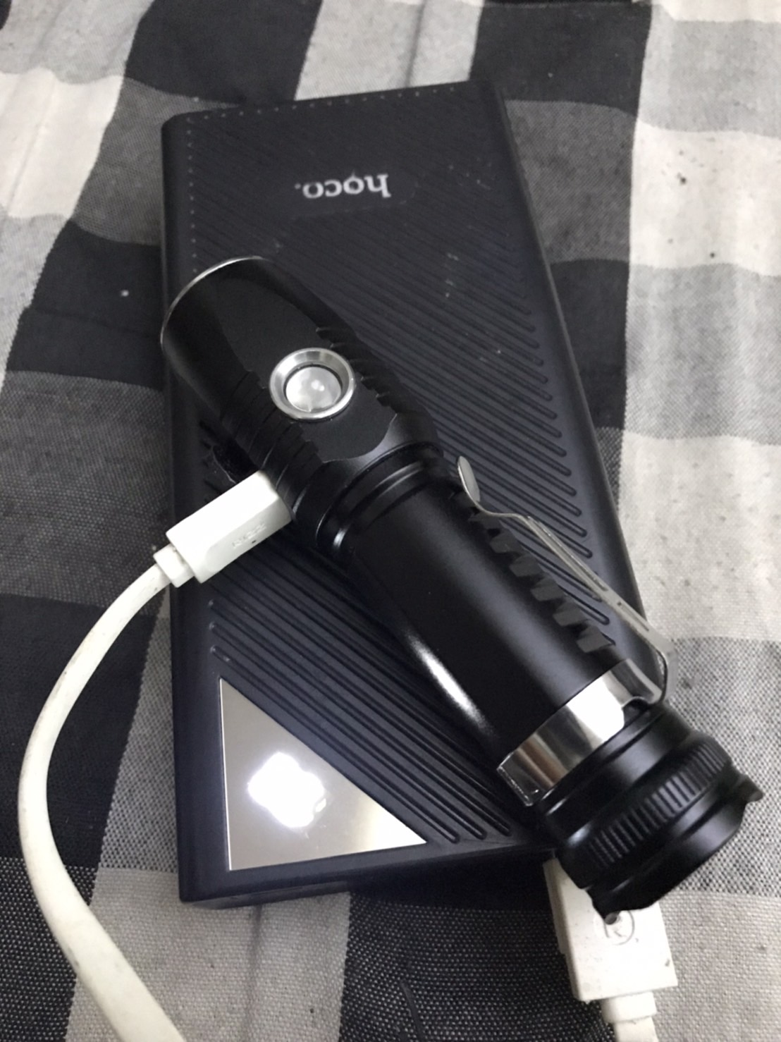 ไฟฉายเหล็กT6แบบมีSoSรหัสNSB-W530-2