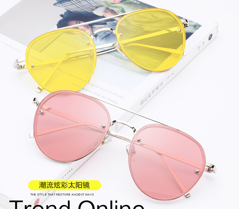 แว่นตา ฮาราจูกุ (Harajuku) สีชมพู กรอบสีทอง (UV400)