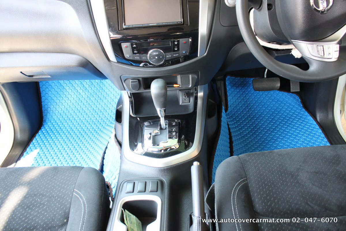 พรมปูพื้นรถยนต์ พรมกระดุม รถ NISSAN NAVARA NP300 Double Cab 4 Door ชุดภายในห้องโดยสาร จำนวน 10 ชิ้น