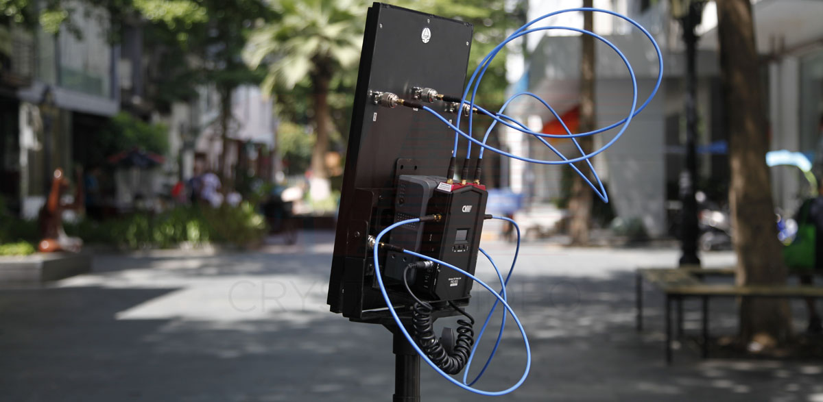 Panel Antenna up to 2KM.