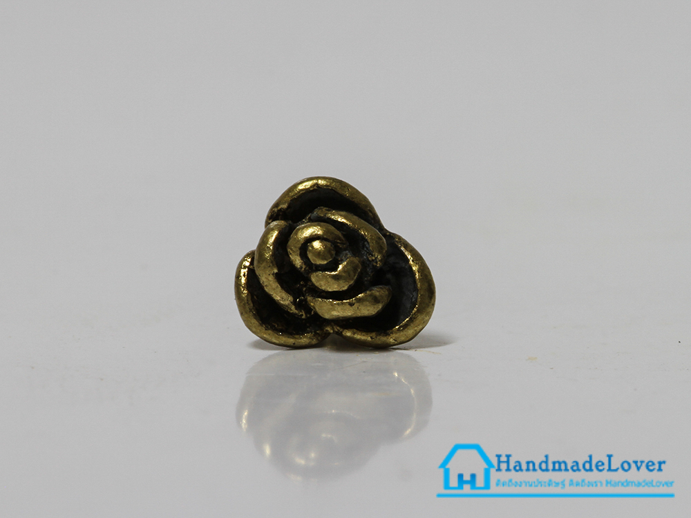 จี้โลหะ สีทองรมดำ รูปดอกไม้