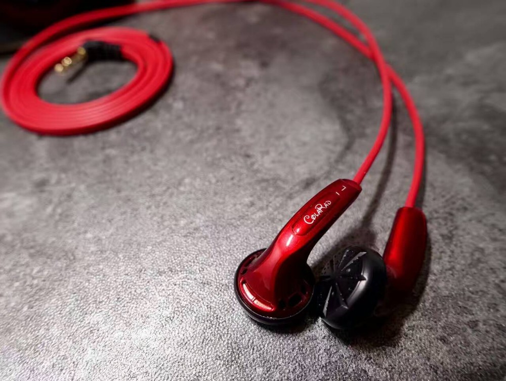 ขาย colared C01 หูฟังระดับ HiFi กำลังขับ 32 ohm สายแบบชุบเงินถัก เสียงดี ราคาประหยัด