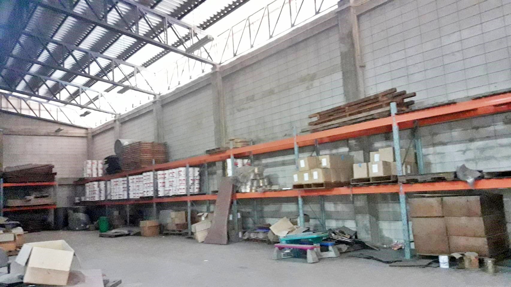 🧧ติดทรัพย์🧧ขายที่ดินพร้อมโกดัง พระราม 2 บางขุนเทียน เนื้อที่ 1 ไร่ 3 งาน 3 ตารางวา ขายยกแปลงพร้อมสิ่งปลูกสร้าง 37,500,000 บ. (พื้นที่สีส้ม) รวมพื้นที่ใข้สอย ทั้ง 2 โกดัง 1,140 ตรม หน้ากว้างติดถนนในซอย 50 เมตร ถนนซอยกว้าง เทพื้นค