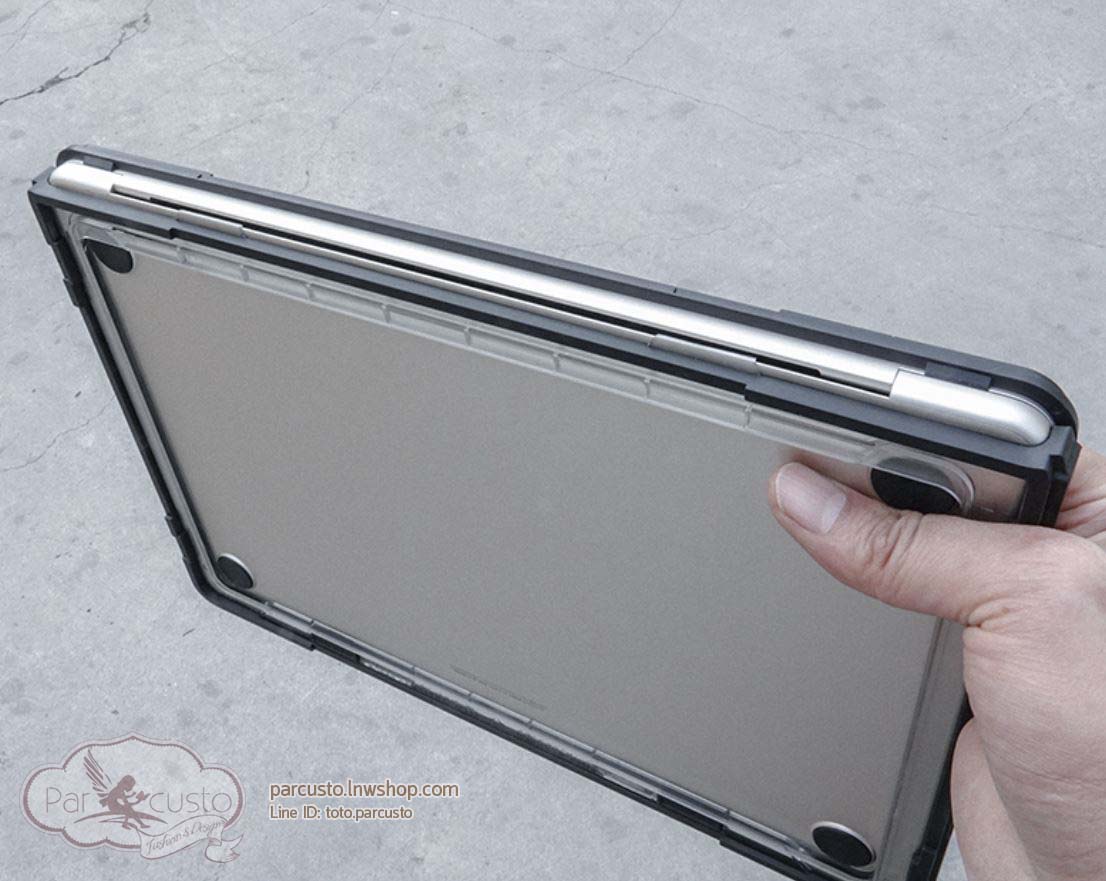 เคสกันกระแทก MacBook Air 13.6-inch M2 A2681 จาก Fat Bear [Pre-order]