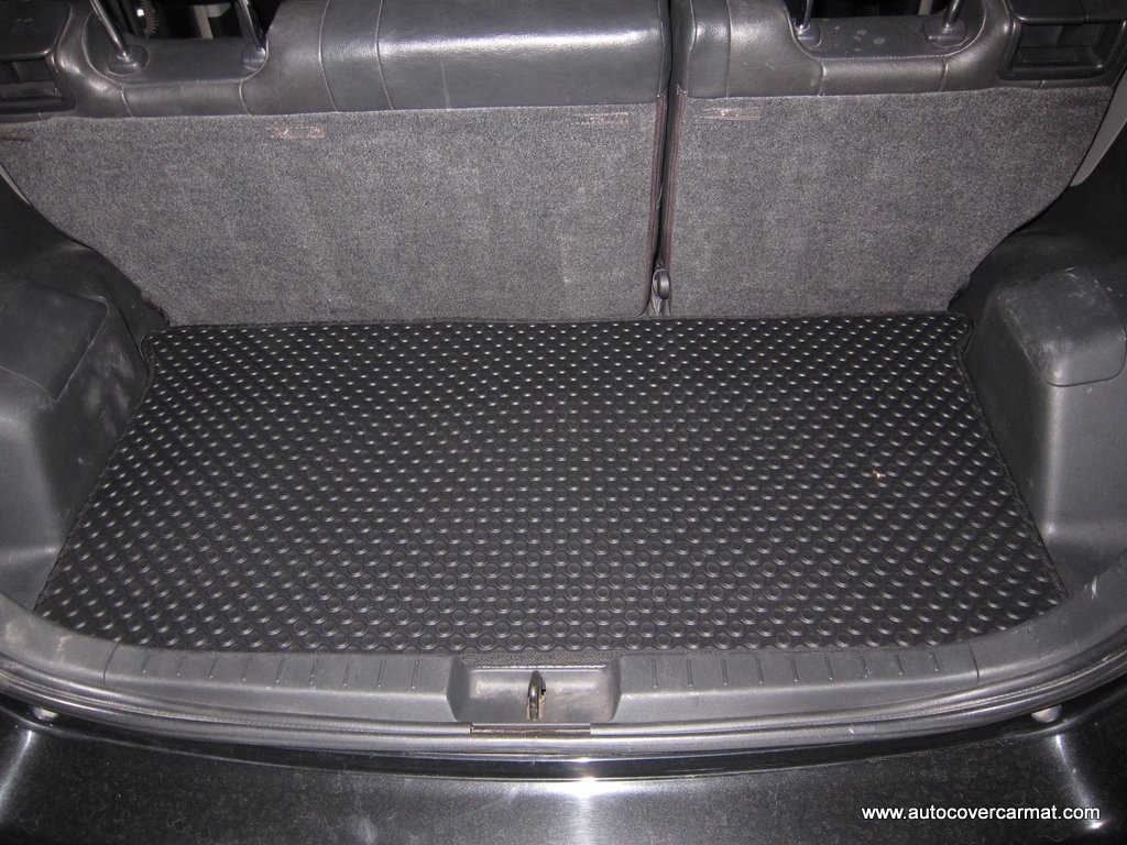 พรมกระดุมแผ่นท้ายสัมภาระ รถ TOYOTA YARIS 5 ประตู ปี 2008-2013 จำนวน 1 แผ่น