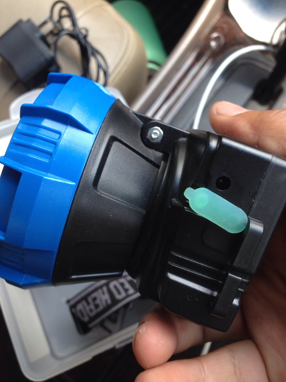 HL309 ไฟคาดหัวส่องสัตว์ 10 W.กันน้ำสีเหลือง