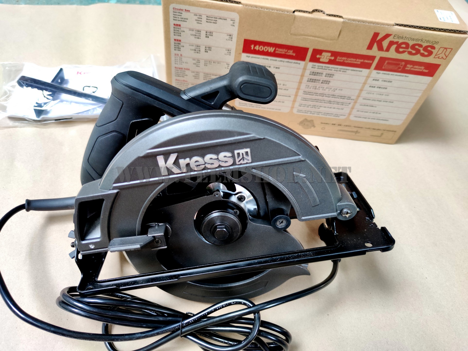 KRESS เลื่อยวงเดือน 7.5" KU420 1400W. แถมใบเลื่อย