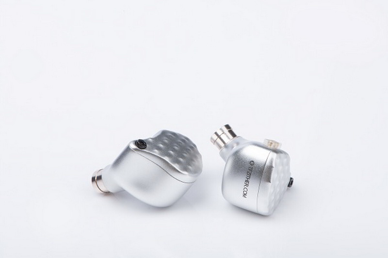 ขาย TFZ SERIES 7 หูฟัง hybrid 5 ไดร์เวอร์ (4BA+DD)ระดับ Audiophile ถอดสายได้