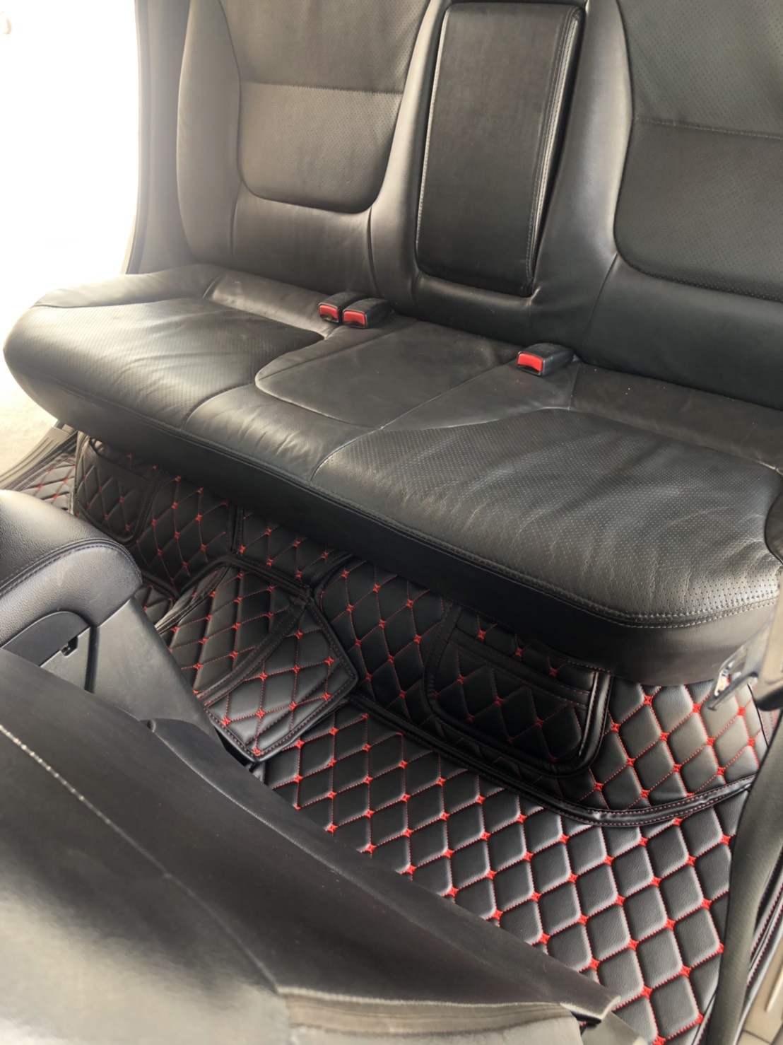 พรมรถยนต์ 6 D รถ MITSUBISHI TRITON 4DOOR ปี 2006-2014 ชุดภายในห้องโดยสาร จำนวน 3 ชิ้น