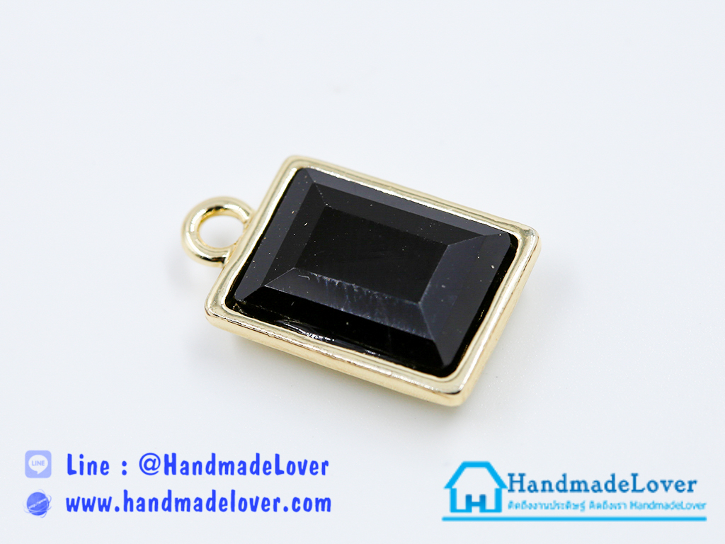 จี้รูปเพชร สี่เหลี่ยมสีดำ