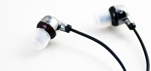 ขาย หูฟัง Ultimate Ears Metro. Fi 220 vi รุ่นมีไมค์ รับสาย เปลี่ยนเพลงได้