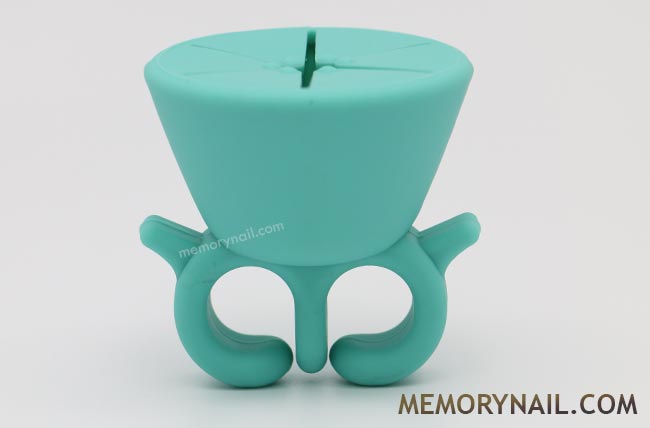แหวนวางขวดยาทาเล็บ Silicone Wearable Nail Polish Holders